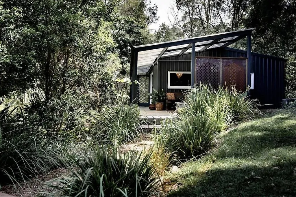 Dark Moon Cottage. Luxurious. Yandina Creek 0*,  Australia